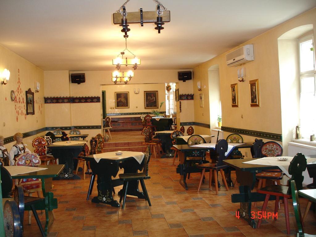Pensiunea Sub Cetate Cisnădie Εξωτερικό φωτογραφία